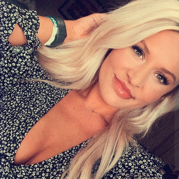 Meet your Posher, Taylor - Picture 1 of 1